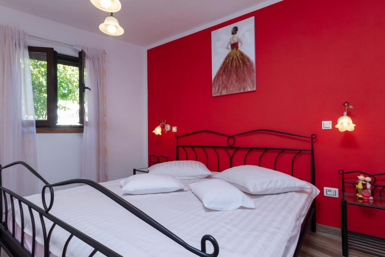 Apartment Red Romantic 2-1 Bale Eksteriør bilde